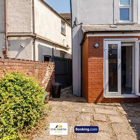 Comfy 3Bed House By Stirkmartin Stays Short Lets & Serviced Accommodation Cardiff With Free Parking & 8Mins To City Centre Ngoại thất bức ảnh