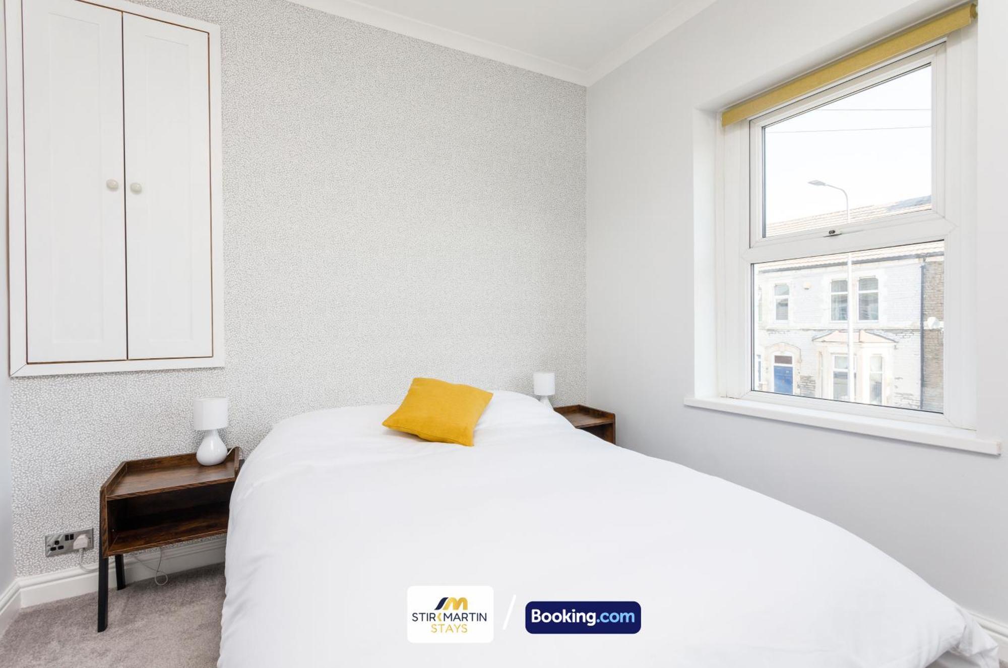 Comfy 3Bed House By Stirkmartin Stays Short Lets & Serviced Accommodation Cardiff With Free Parking & 8Mins To City Centre Ngoại thất bức ảnh
